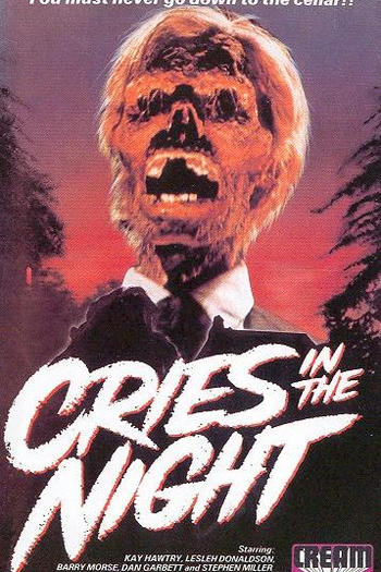  de Filme Funeral Home (1980)