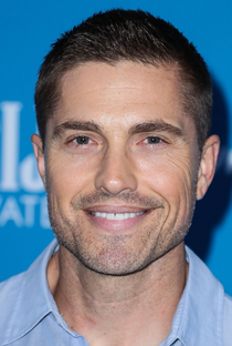 Eric Winter - Poster 1
