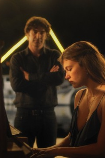 Poster de Episódio Να μ’αγαπάς (2022)