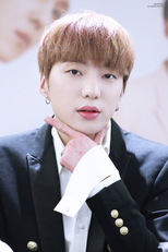 Kang Seung Yoon