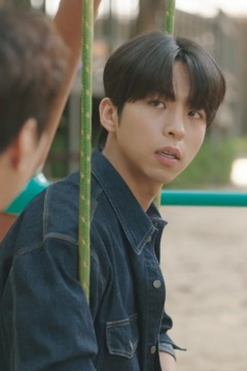 Poster de Episódio 10화 (2024)