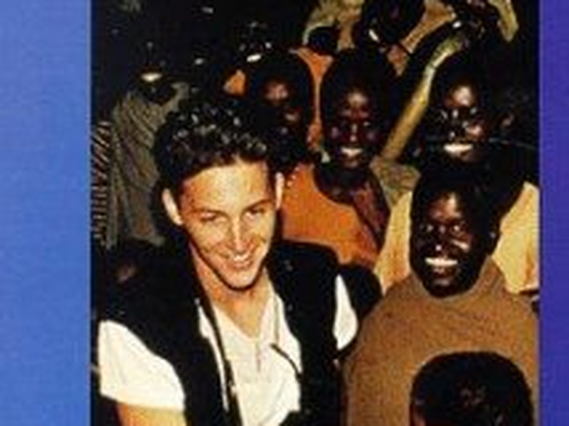 Foto 1 de Morrendo para Contar a História