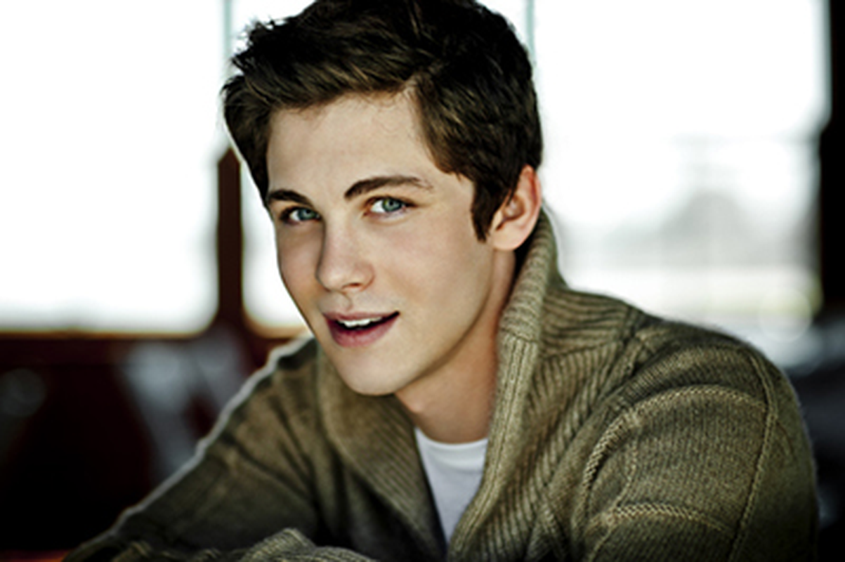 Logan Lerman - Foto 4