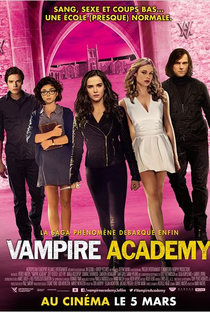 Academia de Vampiros: O Beijo das Sombras - Poster / Capa / Cartaz - Oficial 23