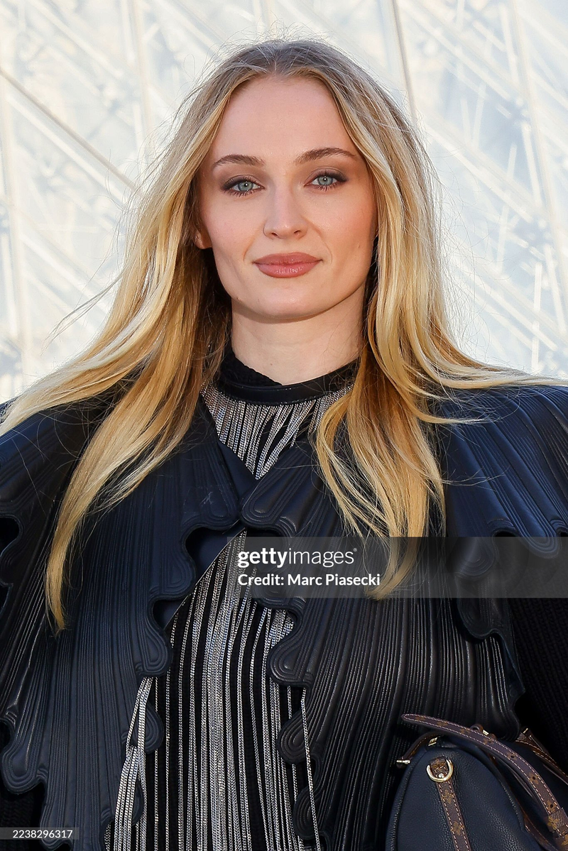 Sophie Turner - Foto 1