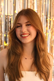 Lorena Queiroz - Poster 1