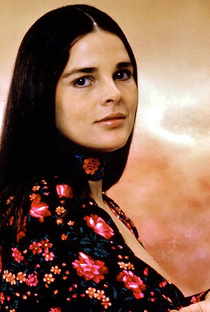 Ali MacGraw - Poster 1