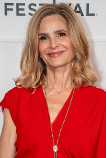 Kyra Sedgwick - Poster 1