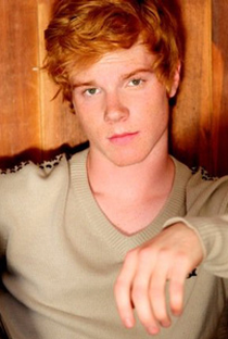 Adam Hicks - Poster / Capa / Cartaz - Oficial 1
