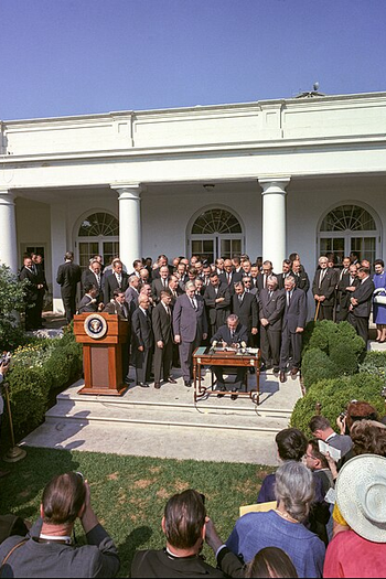  de Curta A Year Toward Tomorrow (1966)