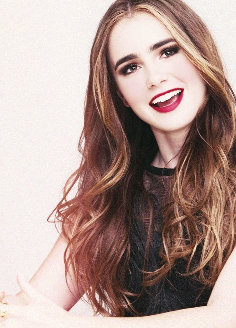 Lily Collins - Foto 22