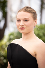 Mia Threapleton