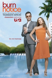 Burn Notice - Operação Miami (5ª Temporada) - Poster / Capa / Cartaz - Oficial 2