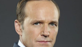 O Agente Coulson está de volta no trailer completo, legendado, da série AGENTES DA S.H.I.E.L.D., da Marvel