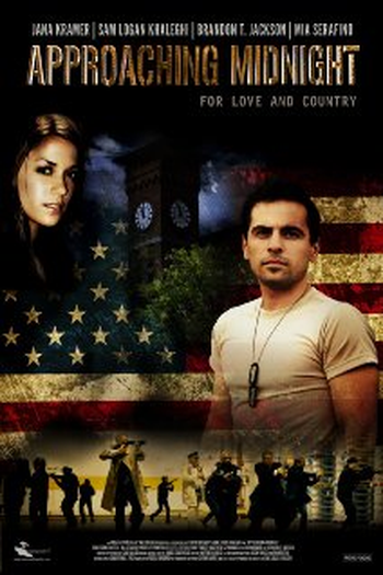 Poster de Filme Aproximando-se Da Meia-Noite (2013)