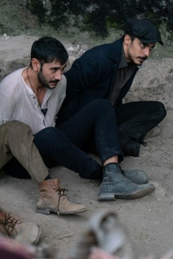 Poster de Episódio 2. Bölüm (2021)