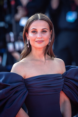 Alicia Vikander