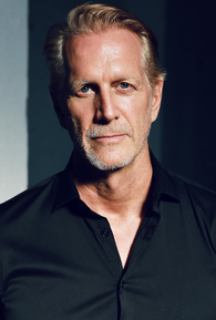 Hoyt Richards