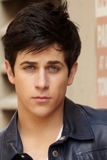 David Henrie (I) - Poster 1