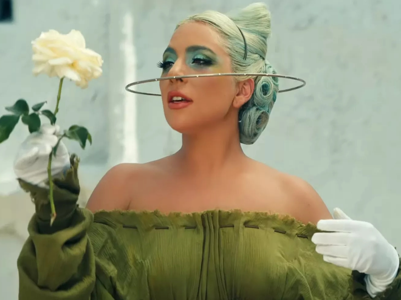 Foto 2 de Lady Gaga: 911