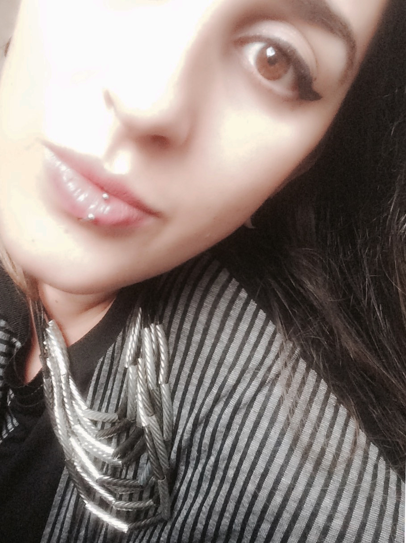 Flávia Guimarães - Foto 1