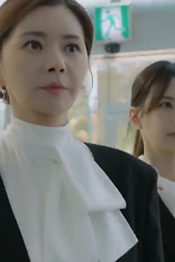 Poster de Episódio 15 회 (2022)