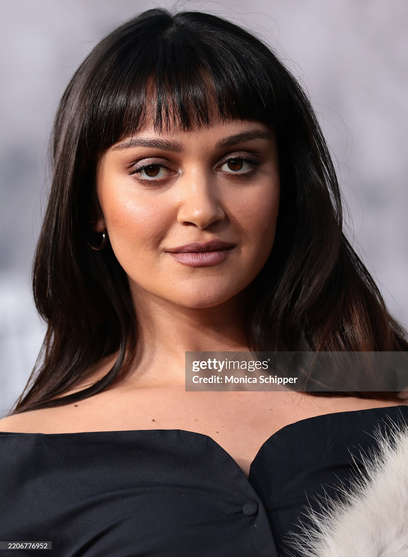 Ariela Barer - Foto 1
