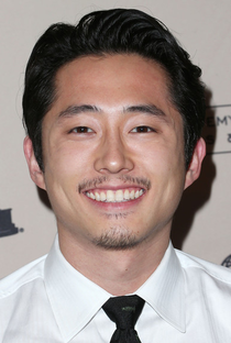 Steven Yeun - Poster / Capa / Cartaz - Oficial 2