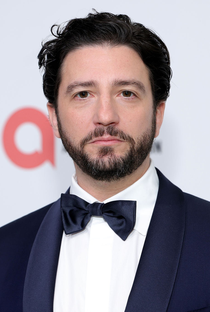 John Magaro - Poster 1