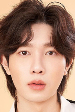 Yim Parinyakorn Khunsawa