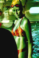 THE DEEP END (LE GRAND BASSIN)