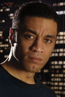 Harry Lennix - Poster 1