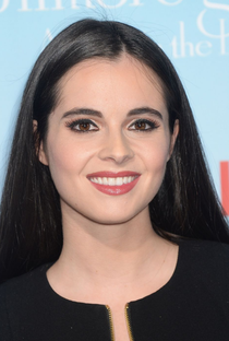 Vanessa Marano - Poster 1