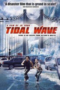Tsunami: A Fúria Do Oceano - Poster / Capa / Cartaz - Oficial 5