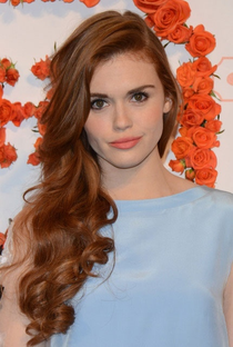 Holland Roden - Poster 1
