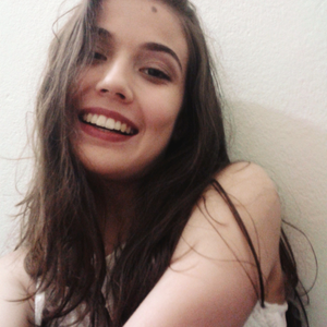 Foto de perfil de Thayline Rodrigues