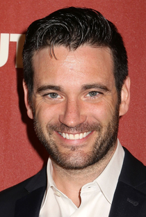Colin Donnell - Poster 3