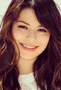 Miranda Cosgrove - Poster 3