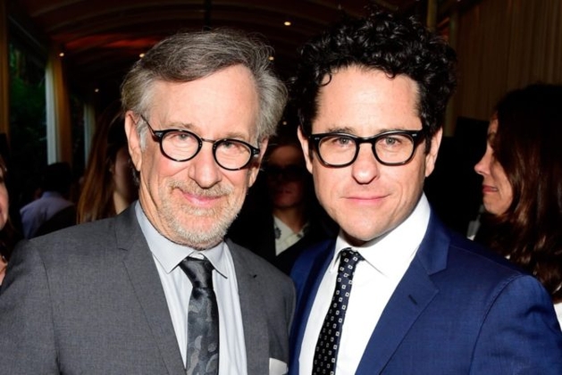 Steven Spielberg e J.J. Abrams farão drama sobre refugiada síria