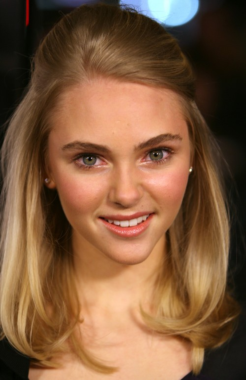 AnnaSophia Robb - Foto 13