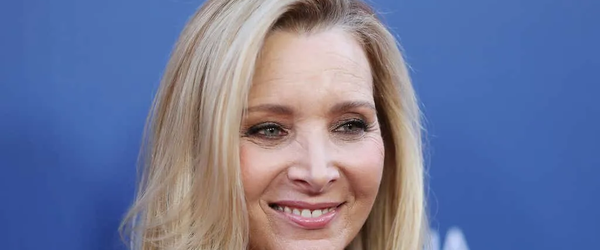 Lisa Kudrow critica humor politicamente correto.
