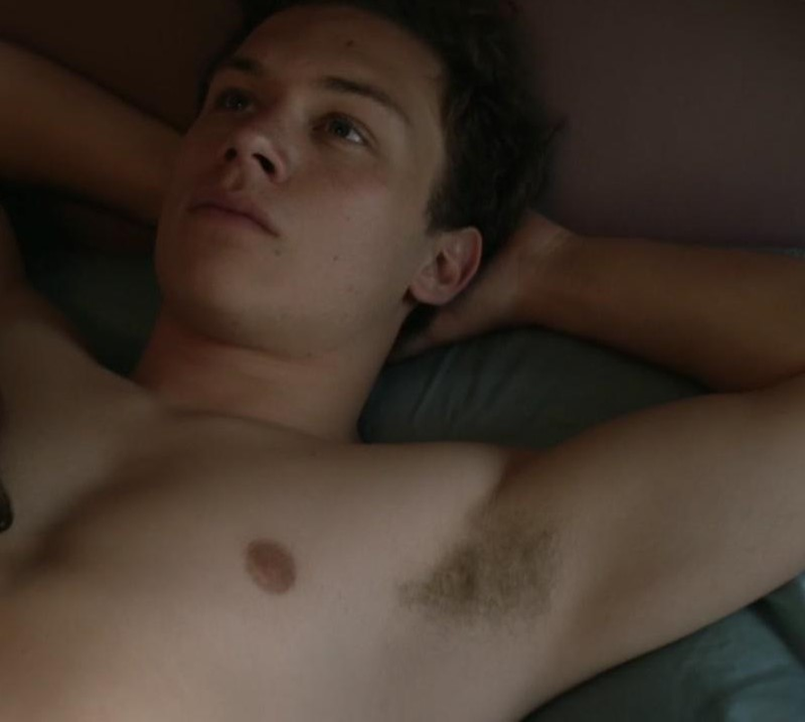 Finn Cole - Foto 2