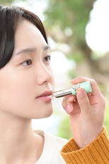 このリップ塗ってキスするの？ (このリップ塗ってキスするの？)