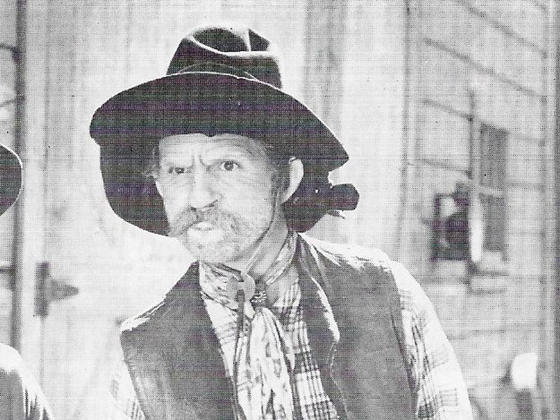 Foto 2 de Rainbow Over the Range