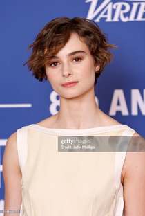 Saura Lightfoot Leon - Poster 1