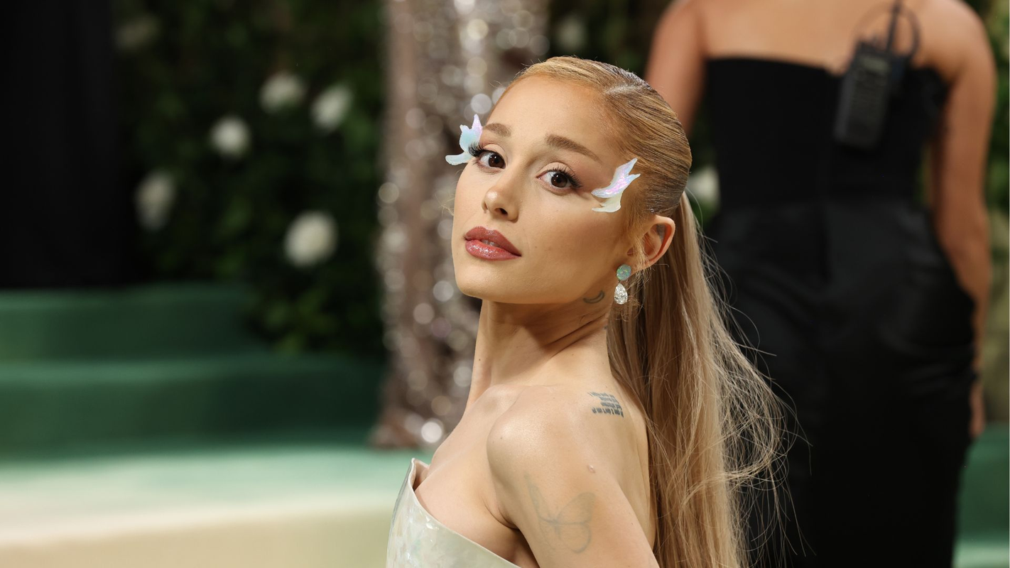 Ariana Grande - Foto 1