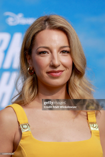 Vanessa Lengies - Poster 1
