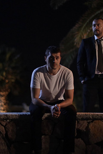 Poster de Episódio 1. Bölüm (2021)