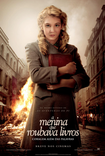 A Menina que Roubava Livros - Poster / Capa / Cartaz - Oficial 3