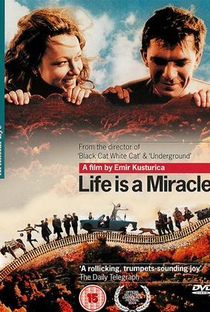 A Vida é um Milagre - Poster / Capa / Cartaz - Oficial 4